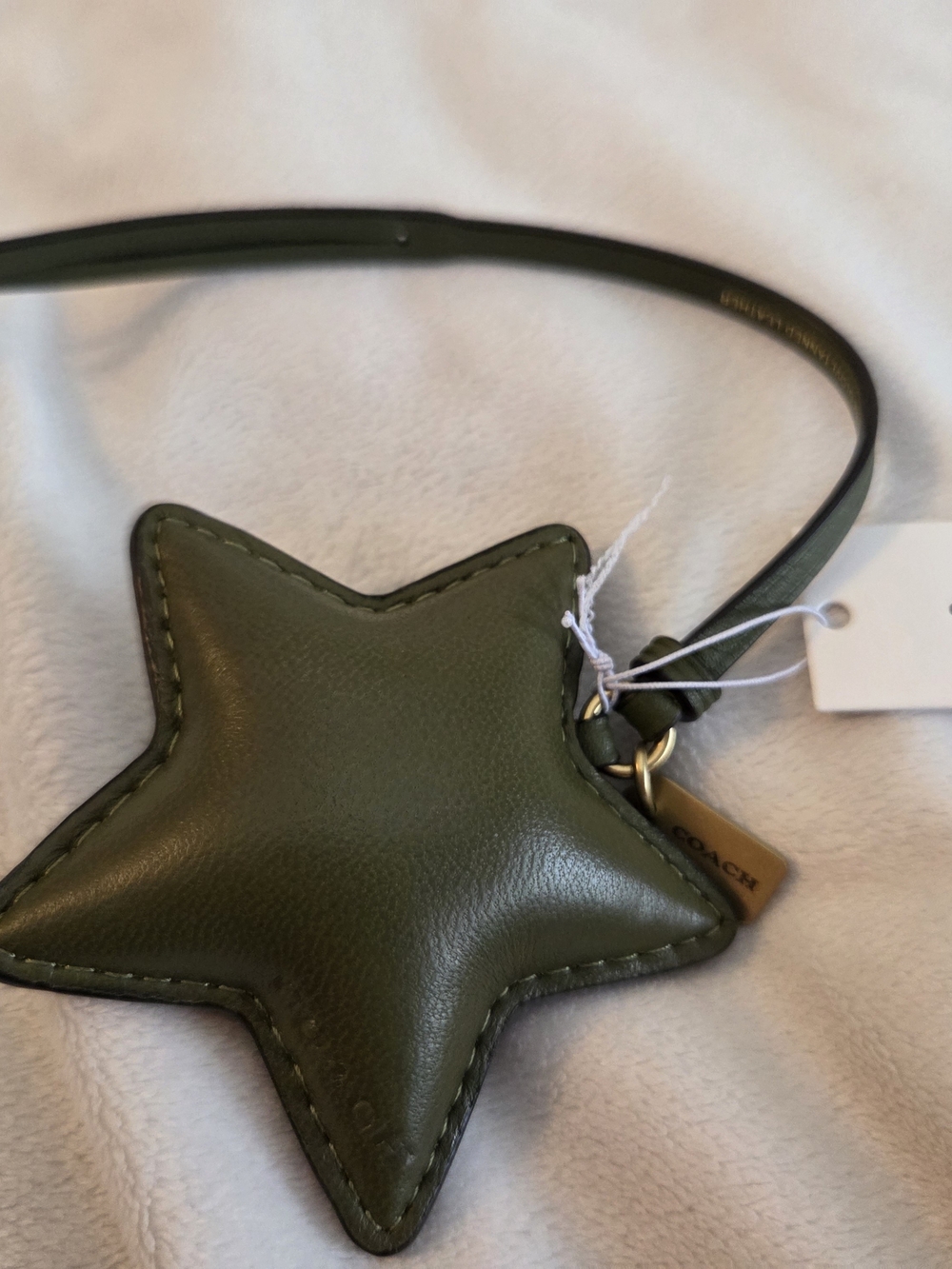 Coach Olive Star Leather Charm Key Holder with Gold-Tone Tag